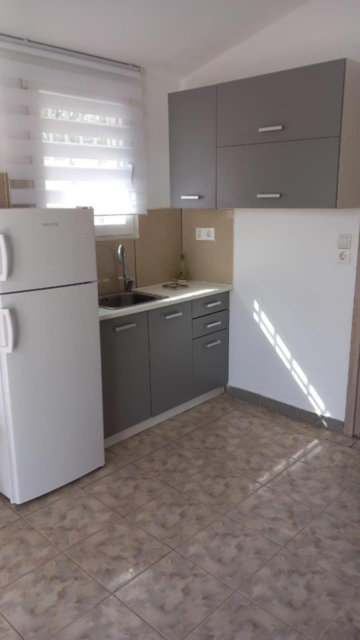 Marjo House Apartment Artemida  Bagian luar foto